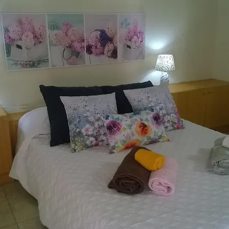 Apartamento Teixeira 2 *